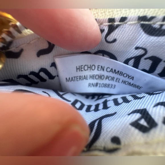 COPY - Juicy Couture Keychain Card Holder - Picture 5 of 8